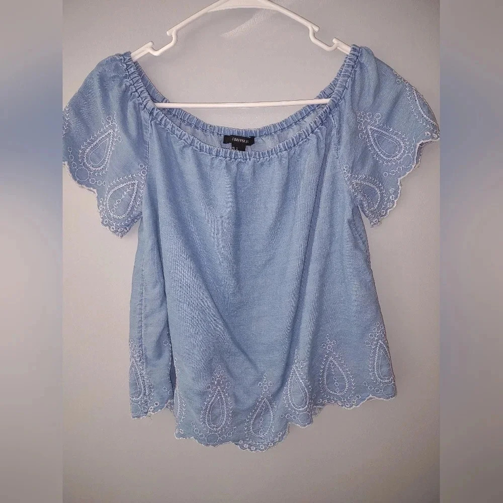 Forever 21 embroidered eyelet light blue  top Y2K cottagecore women's small